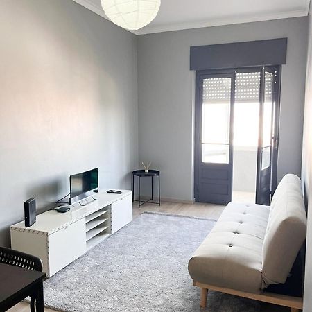 Luna Apartment コロイオス エクステリア 写真